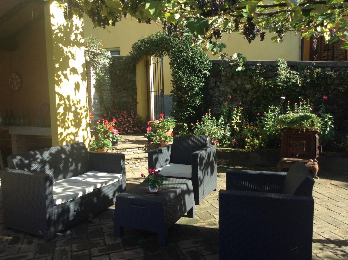 Casa Fontana Tuscany B&B Barga Exterior photo
